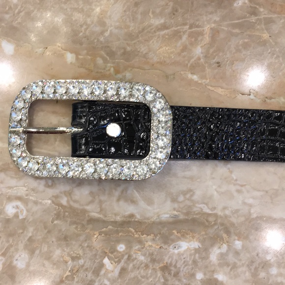 NWOT Beautiful rhinestone bling belt - Picture 4 of 5